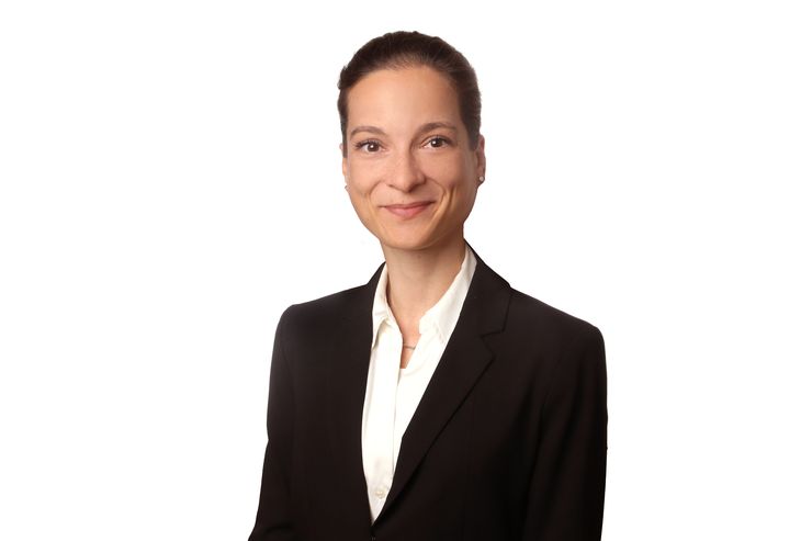 Esther Hanzsch, Rechtsanwältin